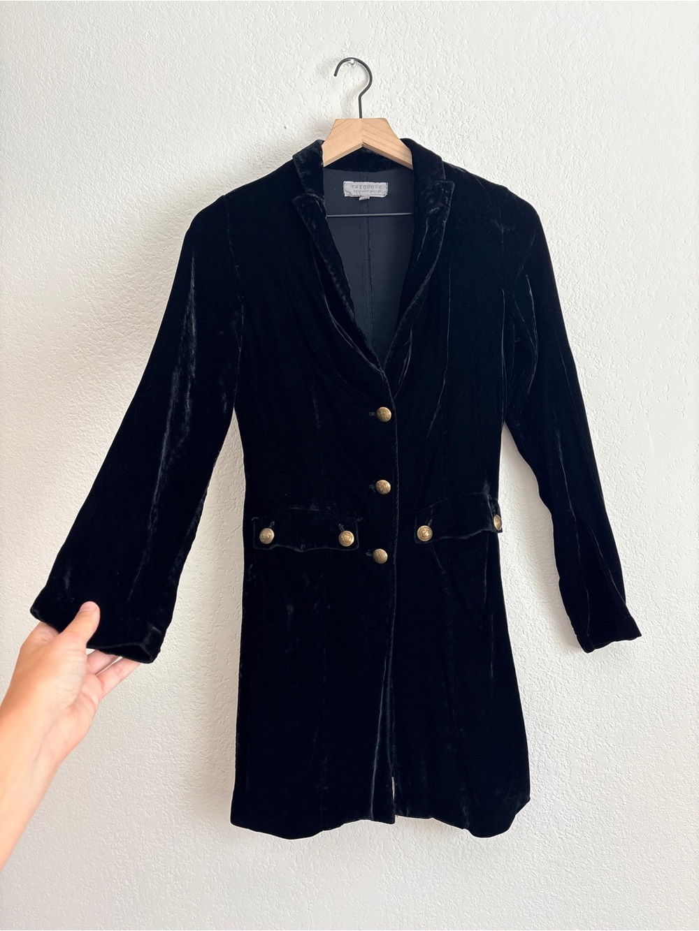 Theodore Beverly Hills RARE Black Velvet Jacket - Picture 6 of 7